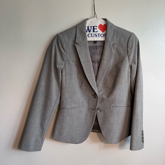 The Limited grey blazer. EUC! Size 2Petite. Great over a dress for work! - Picture 1 of 3